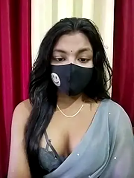 Snapshot of Myra-sen chatting on February 18, 3:57 am Myra-sen online show from February 18, 3:57 am