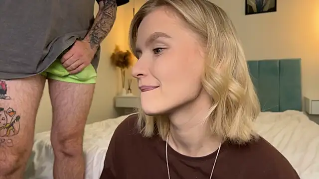 Adelovenick online show from November 23, 8:14 am