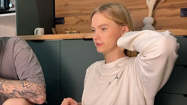 Adelovenick online show from February 19, 11:39 am