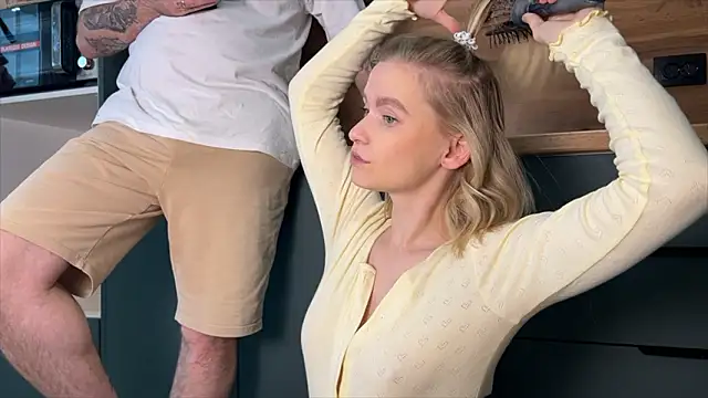 Adelovenick online show from March 4, 10:10 am