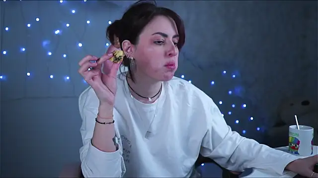 Lana  May online show from March 2, 11:29 am