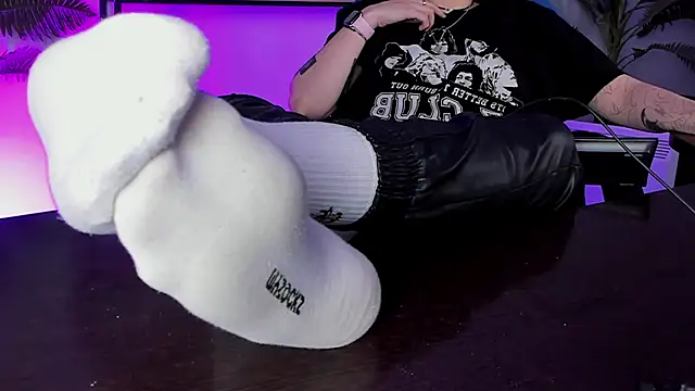 Lana  May online show from March 6, 3:13 pm