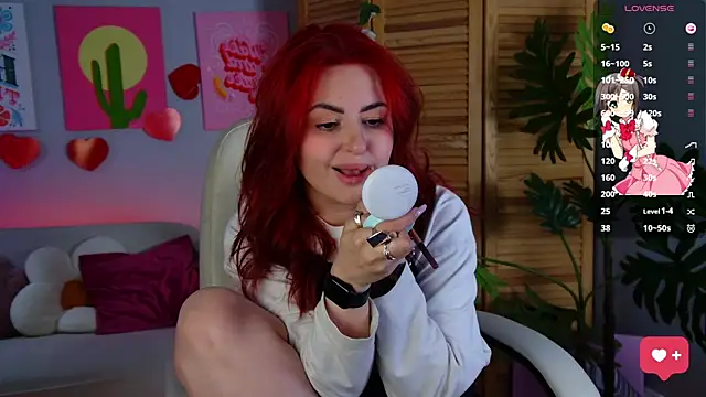 Snapshot of Lana__May chatting on May 8, 2:39 am Lana May online show from May 8, 2:39 am
