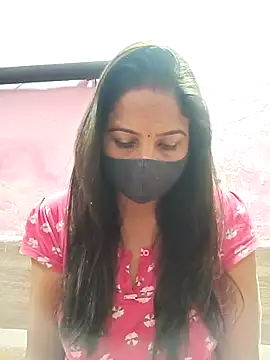 Snapshot of Simran-Simran chatting on December 6, 5:53 am Simran-Simran online show from December 6, 5:53 am