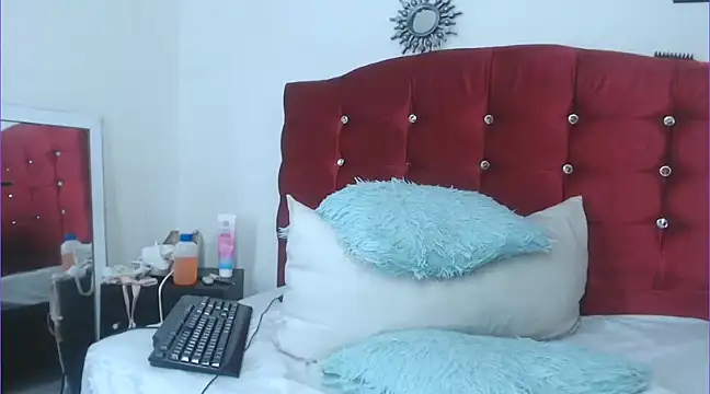 Snapshot of chicago_28 chatting on March 4, 6:15 am chicago 28 online show from March 4, 6:15 am