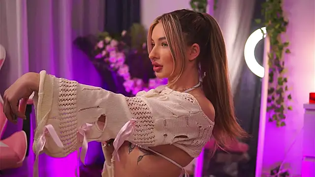 AvaShayy online show from February 8, 11:24 pm