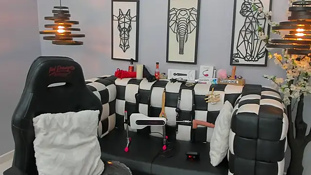 SARAFOXX  online show from January 30, 2:47 pm