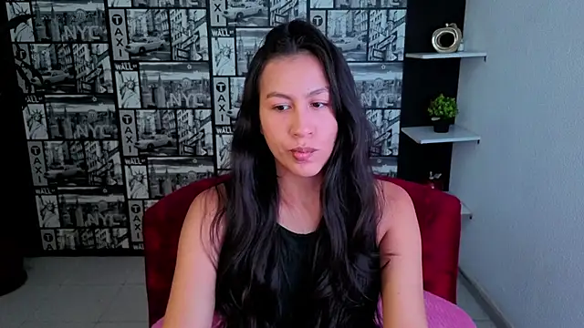 EmiGomez  online show from July 9, 2:37 am