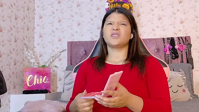 AvrillThomas online show from November 5, 3:56 pm