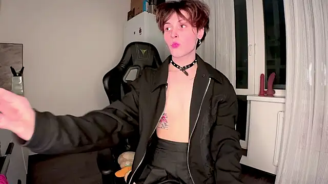 Snapshot of princeofsuccubs chatting on February 5, 1:47 am princeofsuccubs online show from February 5, 1:47 am