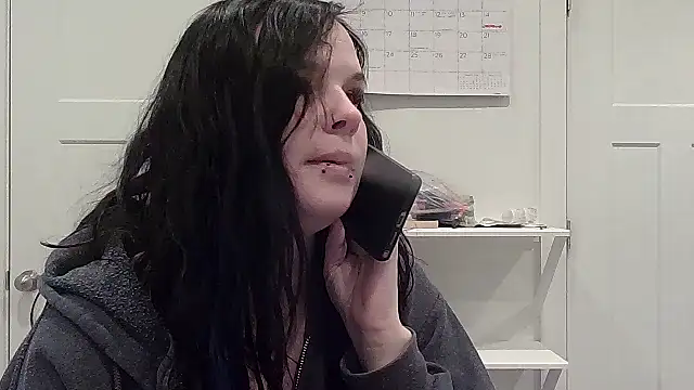 CherryWilde online show from February 18, 4:47 pm