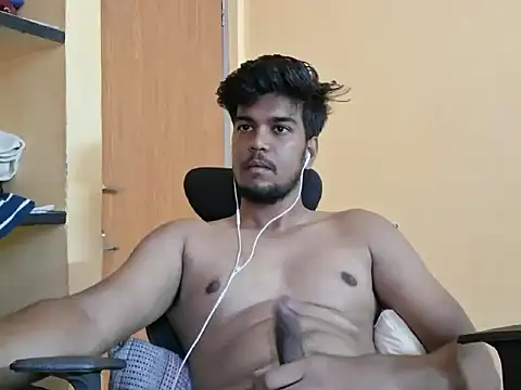 Snapshot of Aloneguy_bangalore chatting on April 11, 10:19 am Aloneguy bangalore online show from April 11, 10:19 am