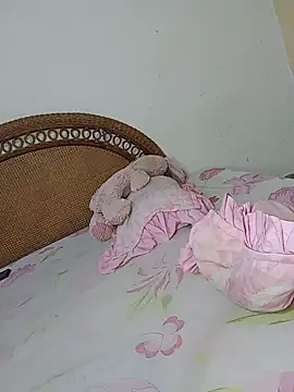 Milfvalesk online show from January 6, 8:50 pm