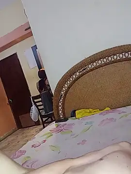 Milfvalesk online show from February 12, 7:13 am