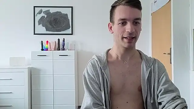 Snapshot of nickdtr chatting on May 6, 11:37 am nickdtr online show from May 6, 11:37 am