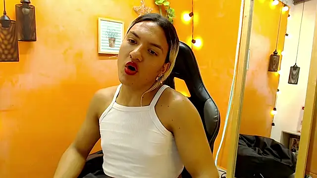 aslyhernandez 7 online show from January 25, 8:21 pm