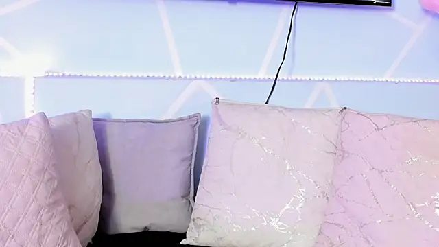 lila noa online show from November 15, 7:21 pm