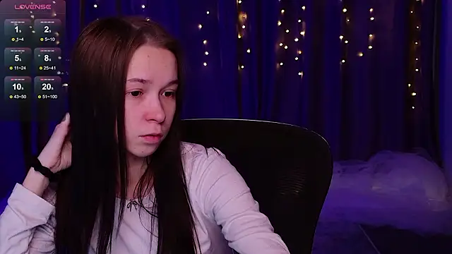 Snapshot of LilithStrangfor chatting on February 1, 9:46 pm LilithStrangfor online show from February 1, 9:46 pm