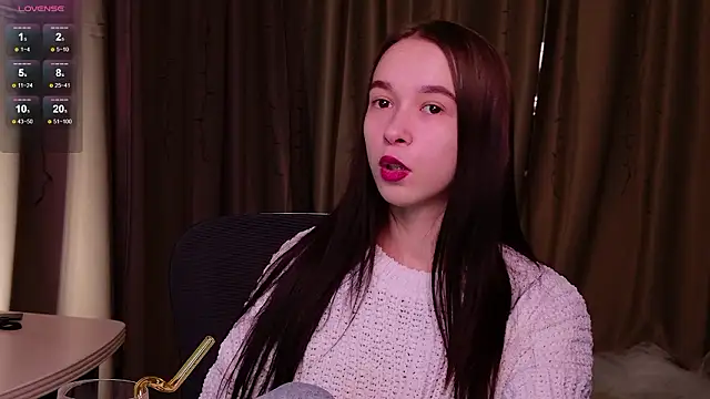 Snapshot of LilithStrangfor chatting on February 8, 10:13 pm LilithStrangfor online show from February 8, 10:13 pm