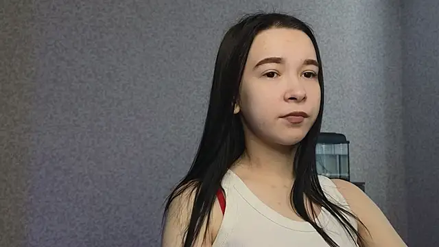 Snapshot of LilithStrangfor chatting on April 15, 1:07 pm LilithStrangfor online show from April 15, 1:07 pm