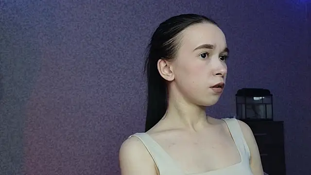 Snapshot of LilithStrangfor chatting on April 21, 1:42 am LilithStrangfor online show from April 21, 1:42 am