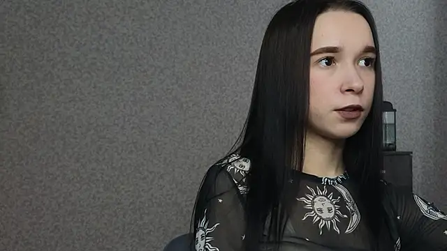 Snapshot of LilithStrangfor chatting on April 21, 4:19 am LilithStrangfor online show from April 21, 4:19 am