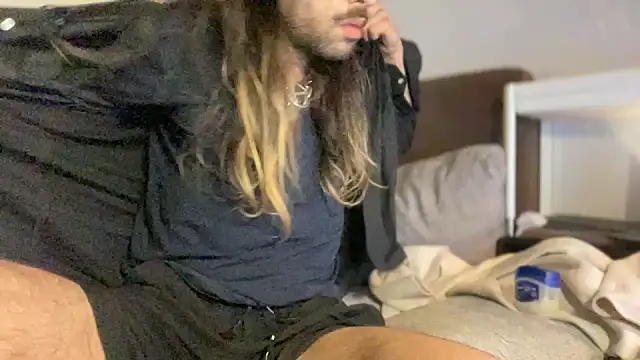 P4RtYBOII92 online show from February 25, 6:17 pm