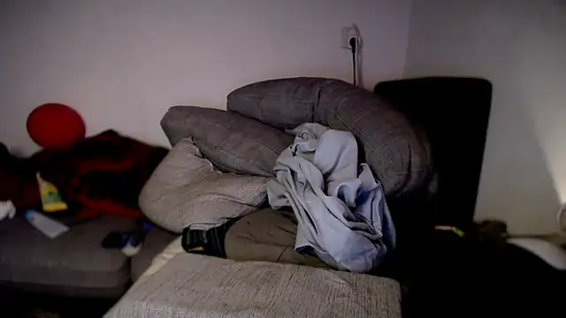 P4RtYBOII92 online show from March 16, 5:44 am