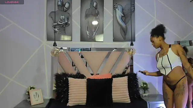 Snapshot of Elith_noa chatting on February 27, 3:25 am Elith noa online show from February 27, 3:25 am