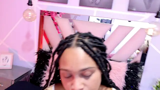 Snapshot of Elith_noa chatting on November 11, 7:36 pm Elith noa online show from November 11, 7:36 pm