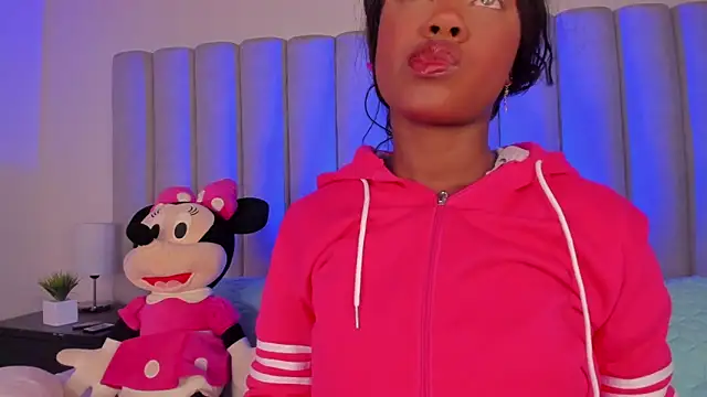 briannajackson  online show from February 6, 11:10 am