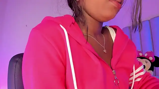 briannajackson  online show from February 6, 2:37 pm