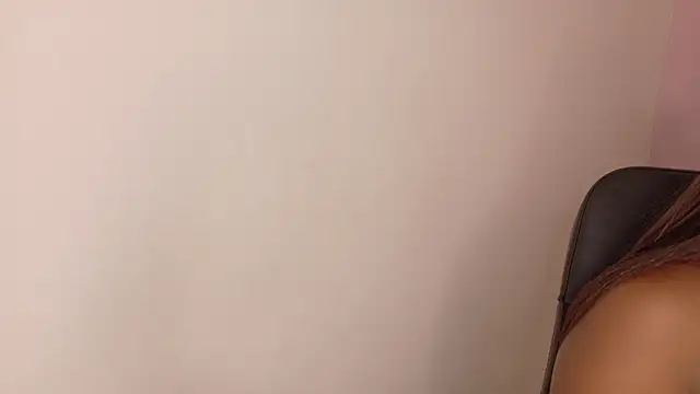 briannajackson  online show from November 29, 11:35 am