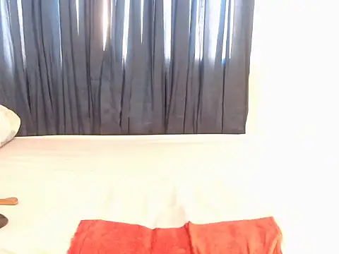 Snapshot of SexyMbalee chatting on October 24, 9:17 am SexyMbalee online show from October 24, 9:17 am