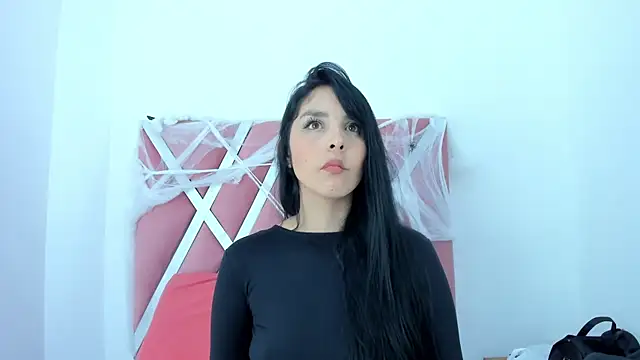  miaquevedo  online show from October 30, 12:17 pm