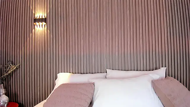 CaitlynCouper online show from March 4, 11:38 am