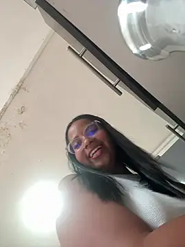 SussiSotto online show from December 15, 12:38 pm