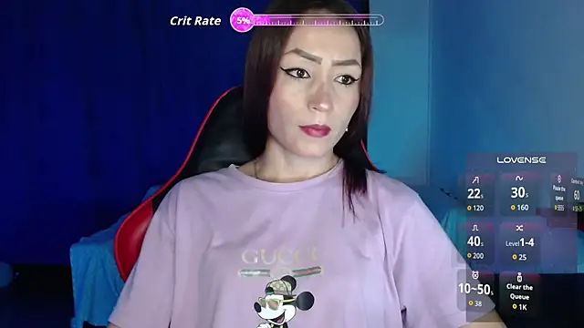 Sara-Guzman1 online show from November 22, 1:48 am