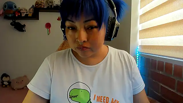 Shaddycute  online show from October 19, 6:08 pm