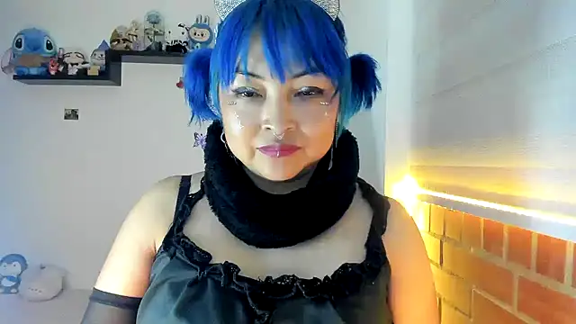 Shaddycute  online show from November 7, 1:27 am