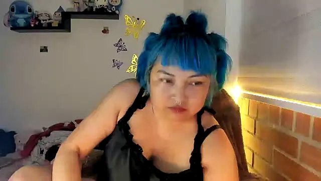 Shaddycute  online show from December 21, 12:51 am