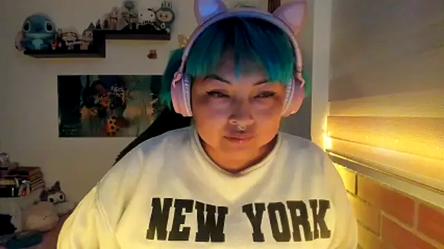 Shaddycute  online show from January 31, 7:11 pm