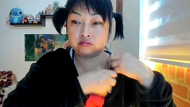 Shaddycute  online show from February 15, 2:36 pm