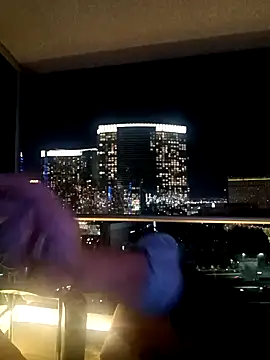 Snapshot of gettinit2wice chatting on January 5, 6:24 am gettinit2wice online show from January 5, 6:24 am