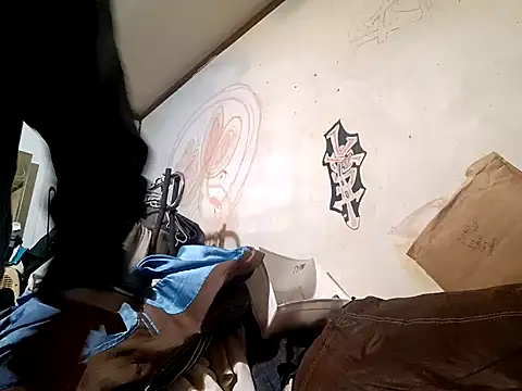 Snapshot of gettinit2wice chatting on January 5, 11:37 am gettinit2wice online show from January 5, 11:37 am