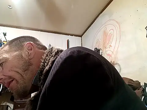 Snapshot of gettinit2wice chatting on February 16, 10:54 am gettinit2wice online show from February 16, 10:54 am