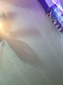 Snapshot of gettinit2wice chatting on January 16, 4:27 am gettinit2wice online show from January 16, 4:27 am