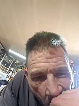 Snapshot of gettinit2wice chatting on January 31, 9:02 pm gettinit2wice online show from January 31, 9:02 pm