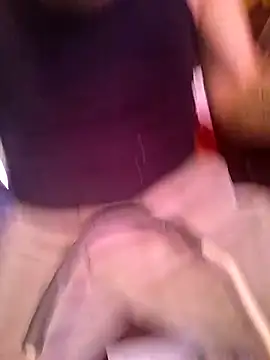 Snapshot of gettinit2wice chatting on February 19, 10:33 am gettinit2wice online show from February 19, 10:33 am