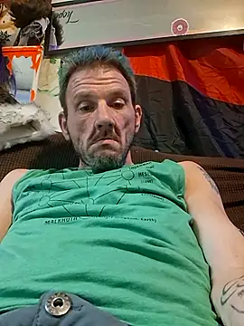 Snapshot of gettinit2wice chatting on March 14, 9:04 am gettinit2wice online show from March 14, 9:04 am